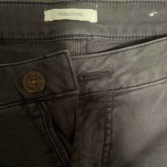 Gray pants size 2 from Maurice’s - Picture 4 of 5